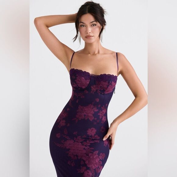 HOUSE OF CB AIZA GRAPE FLORAL PRINT MAXI DRESS - Picture 5 of 17